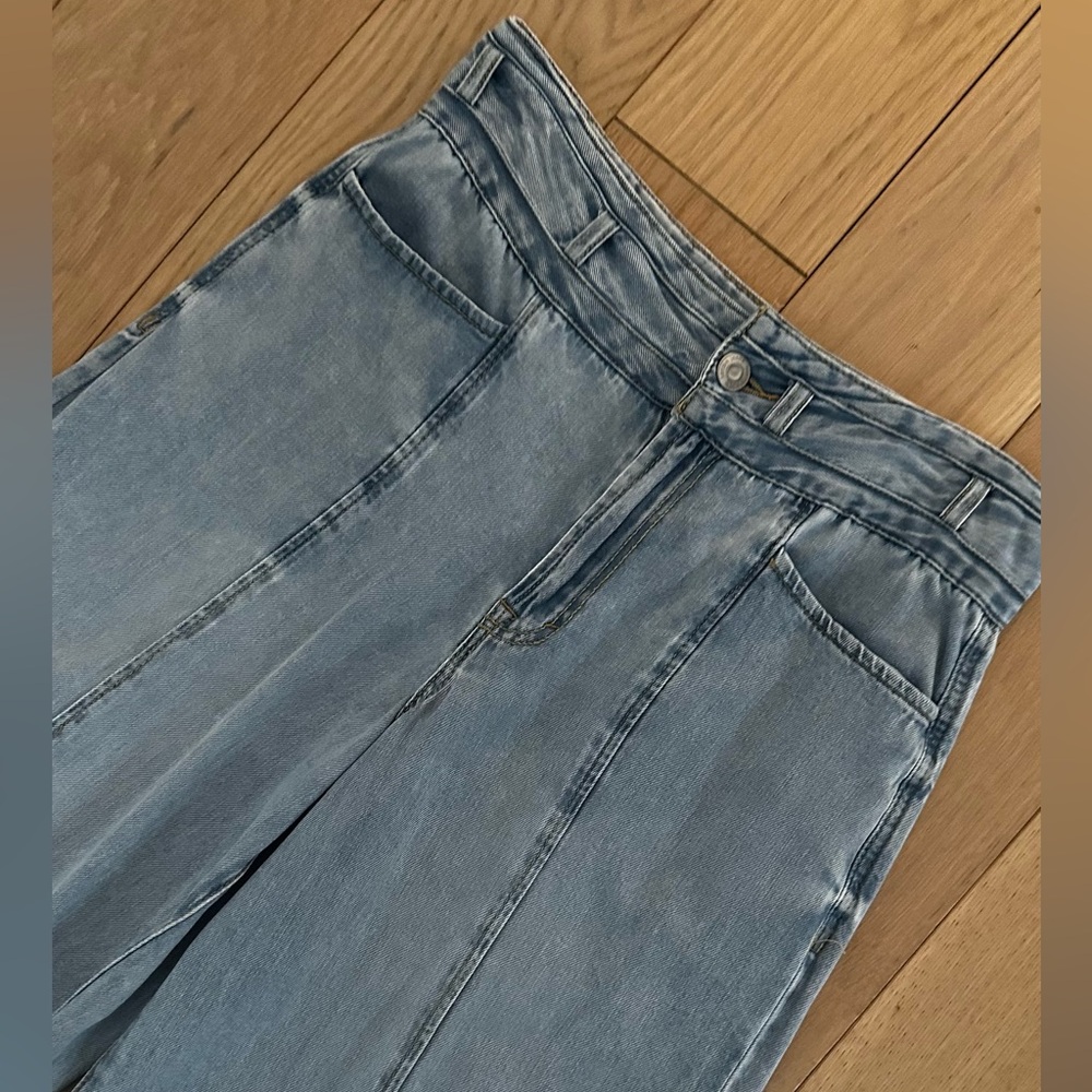 Wide leg ankle cropped length lightweight jeans - Picture 2 of 14
